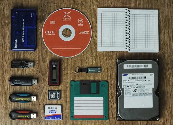 想永久保存数据？各类存储介质寿命大盘点！想存20年以上的看过来